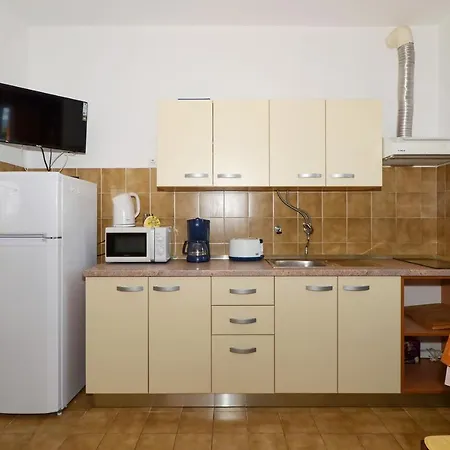 12176b * Слатине